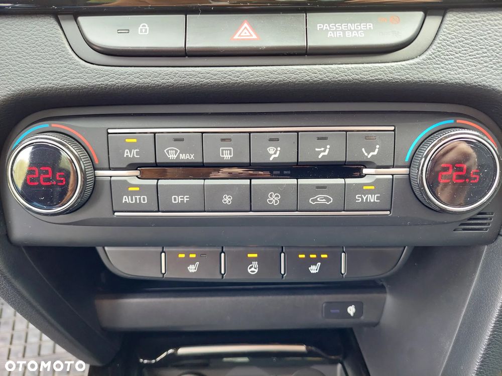 Kia XCeed 1.6 T-GDI Tribute DCT - 19