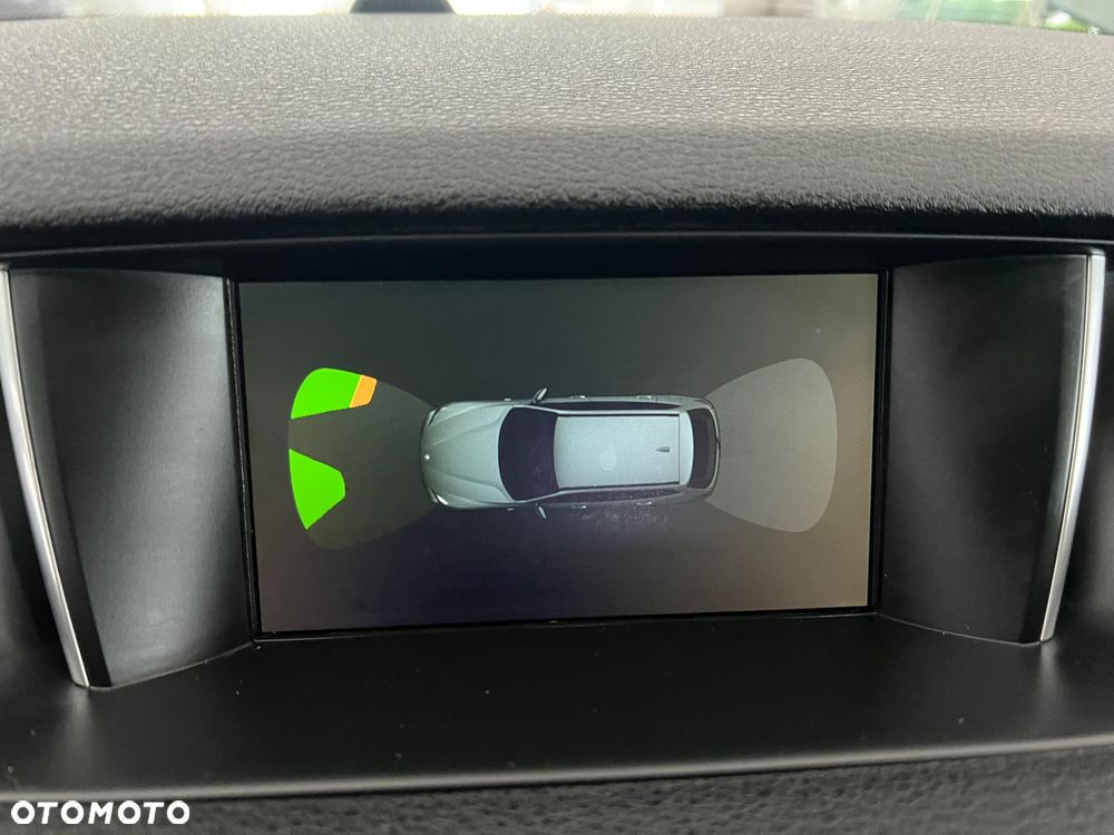 BMW X1 sDrive16d xLine - 40