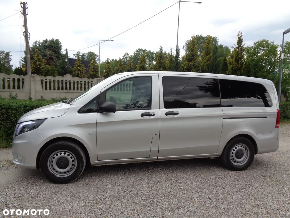 Mercedes-Benz Klasa V - 6