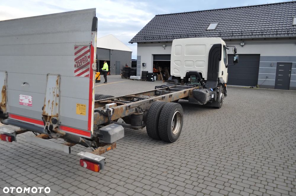 Volvo FL12 240km Rama 6,7m. Rozstaw 4,7m - 13