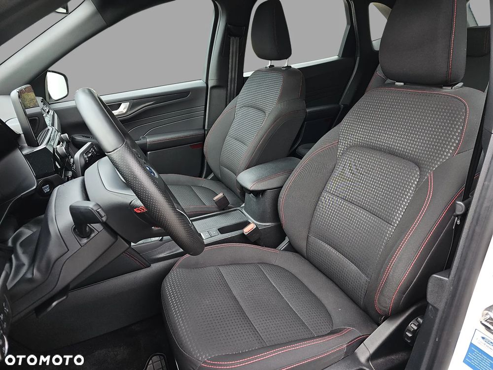Ford Kuga 1.5 EcoBoost FWD ST-Line - 11