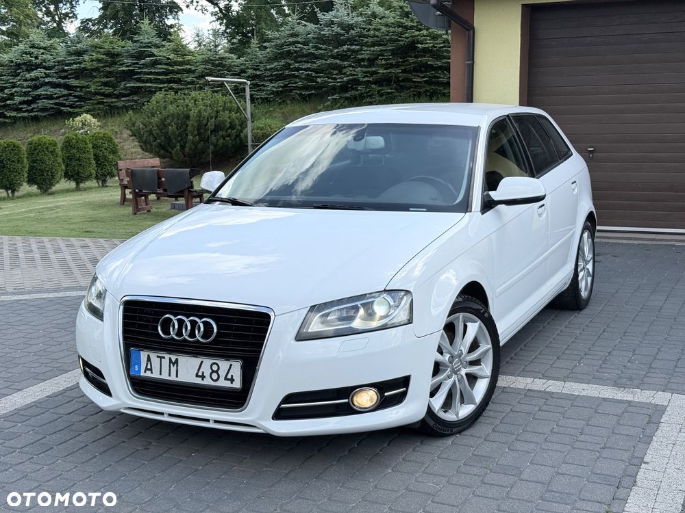 Audi A3 Sportback 1.6 TDI DPF S tronic S line Sportpaket - 1