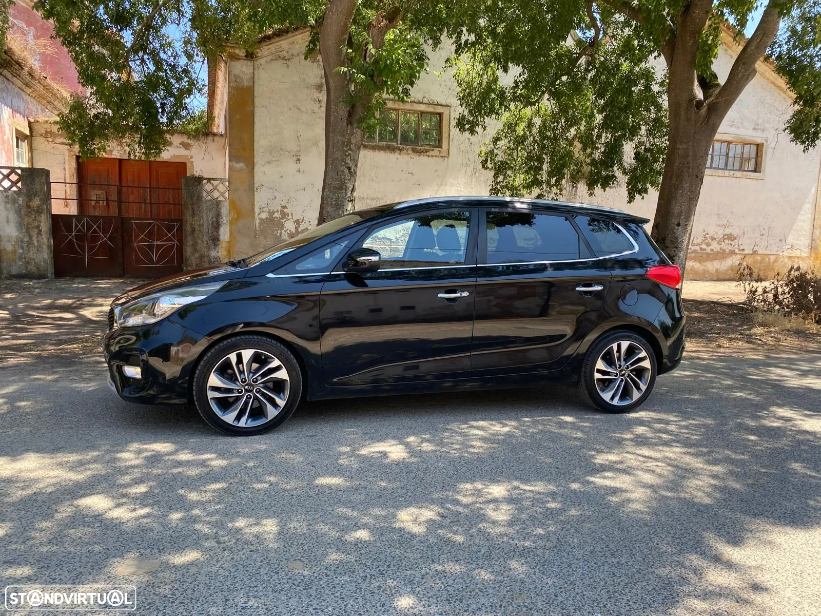 Kia Carens 1.7 CRDi ISG TX - 5
