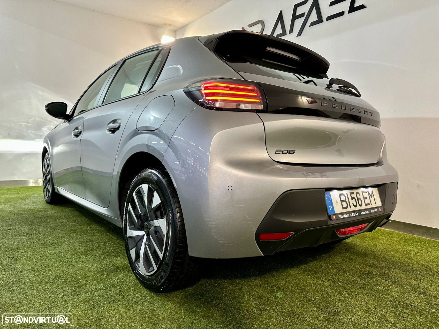 Peugeot 208 1.2 PureTech Active Pack - 11