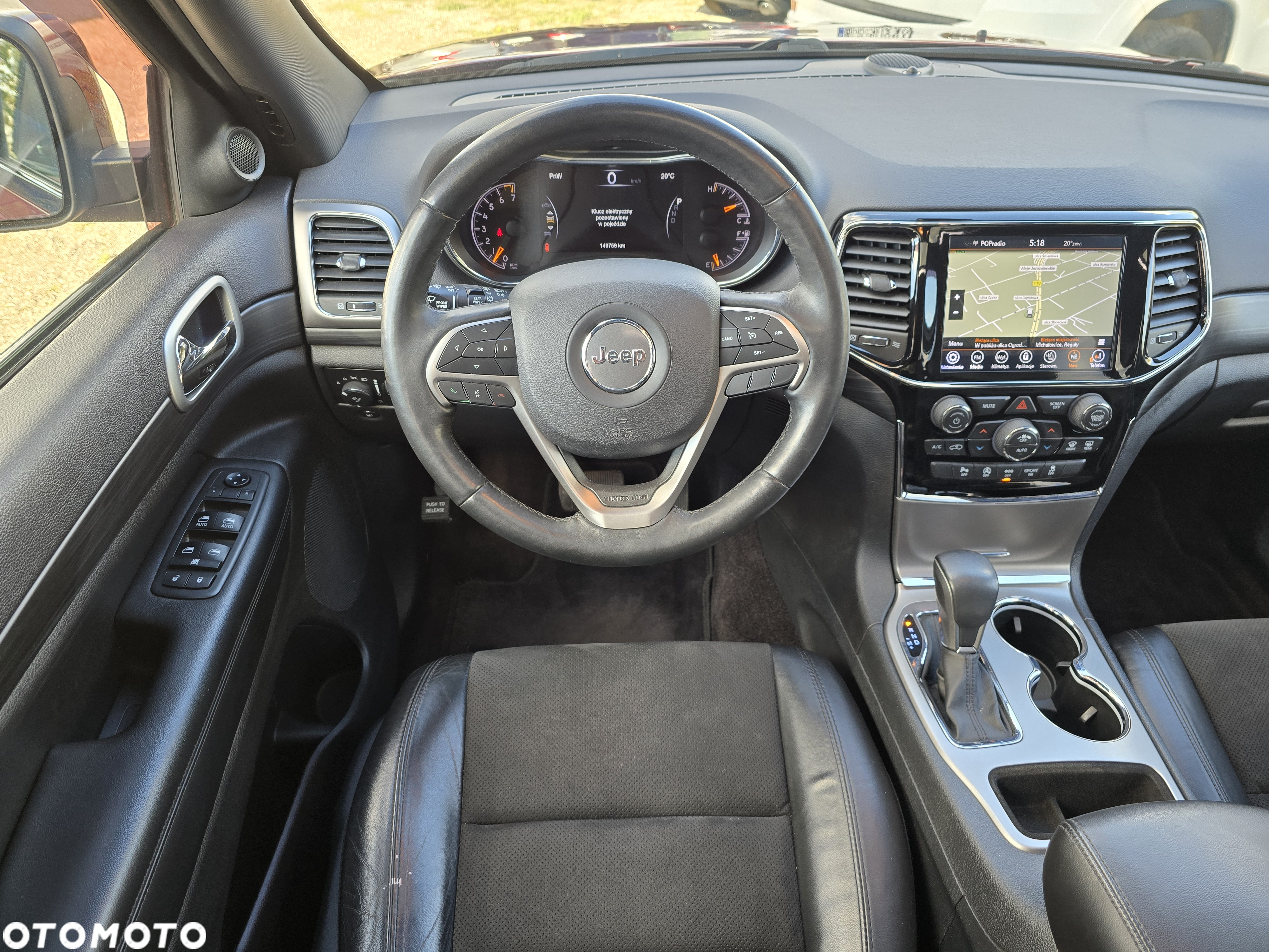 Jeep Grand Cherokee - 24