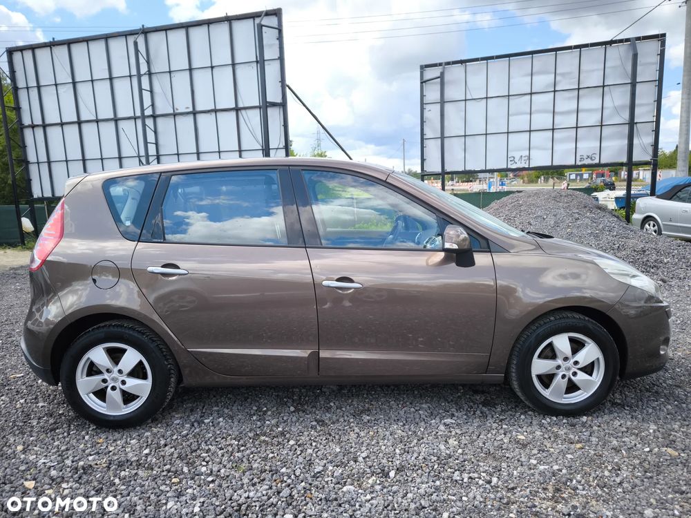 Renault Scenic 2.0 16V 140 CVT Dynamique - 6