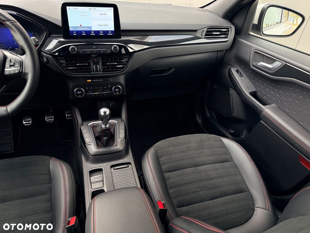 Ford Kuga 2.0 EcoBlue Hybrid ST-LINE - 15