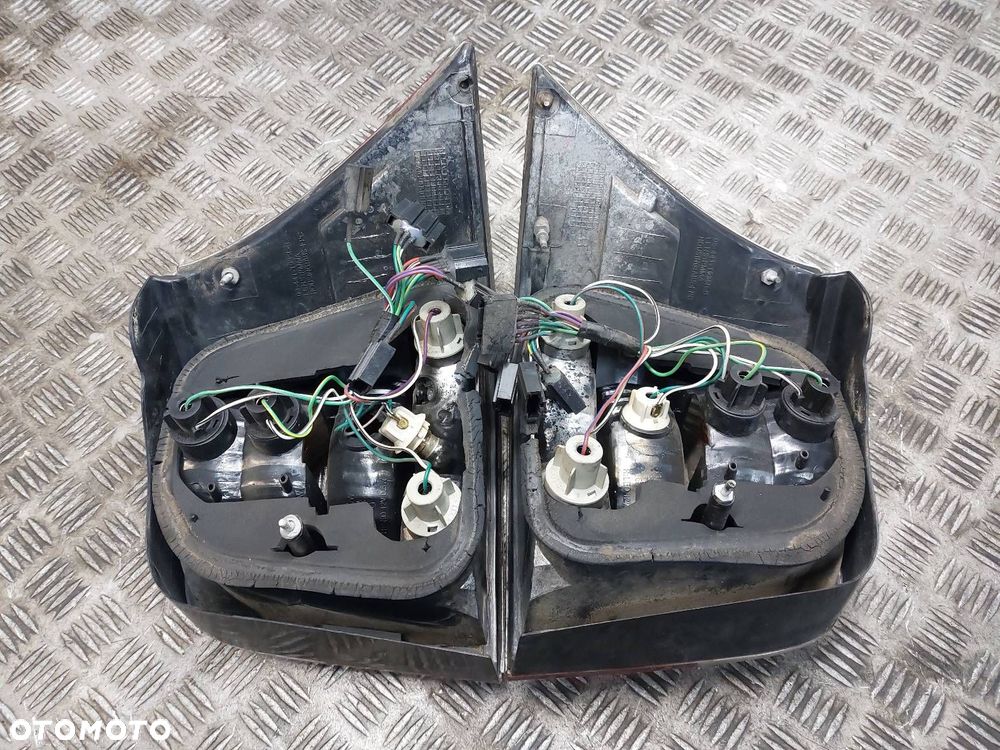 LEWY TYŁ + PRAWY TYŁ KOMPLET DEPO RED WHITE VOLKSWAGEN GOLF IV HB - 5