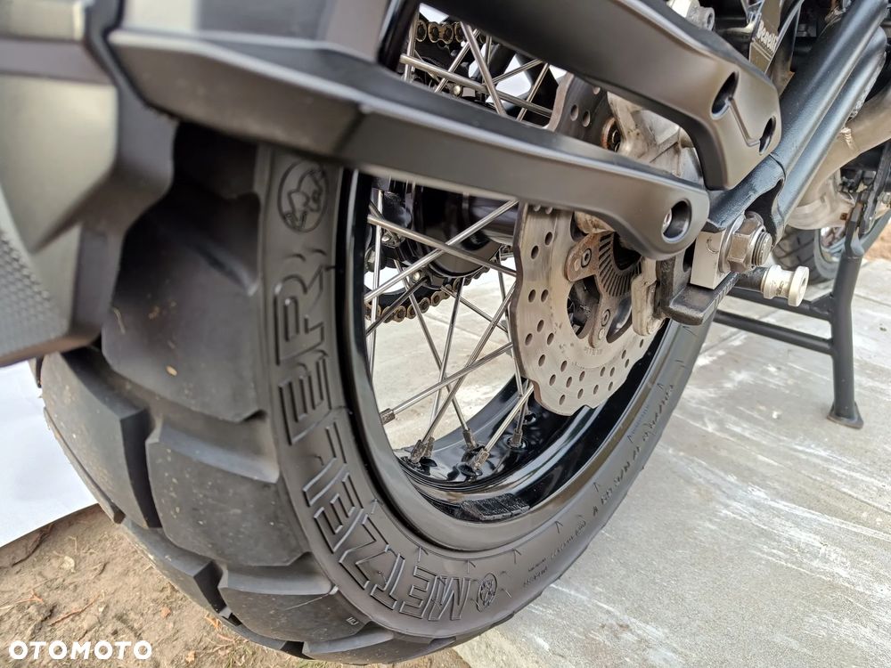 Benelli TRK 502X - 8