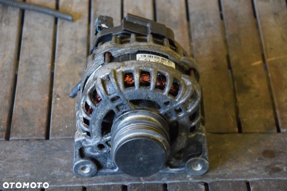 Dacia Sandero II Logan II 2012- 1.2 MPI D4F Alternator 231008386R - 1