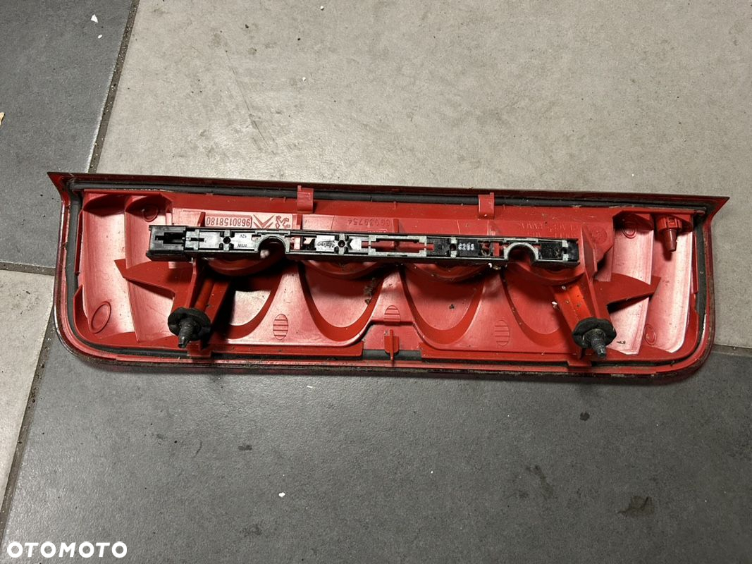 PEUGEOT 207 SW ŚWIATŁO STOP LAMPA KLAPY - 3