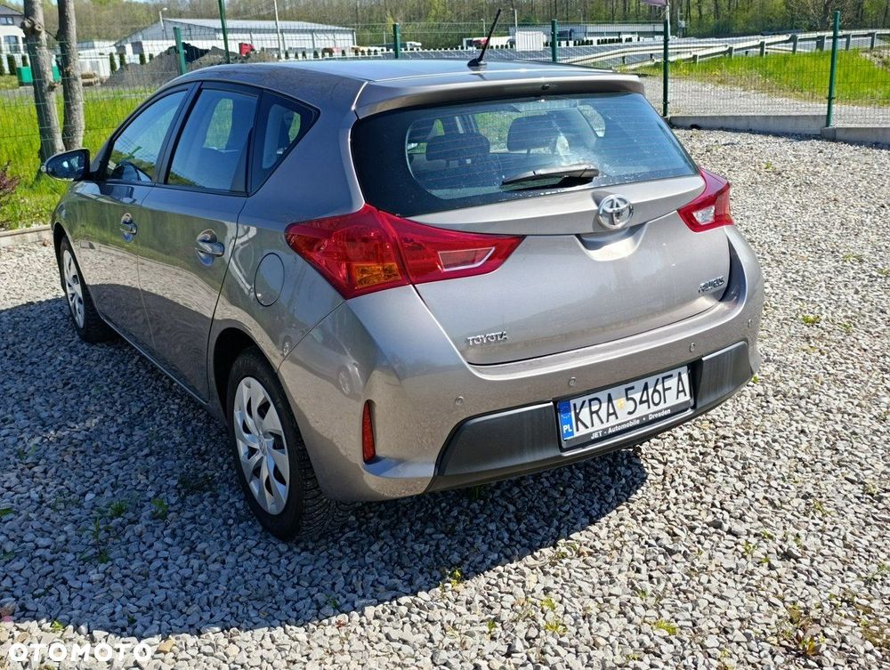 Toyota Auris - 6