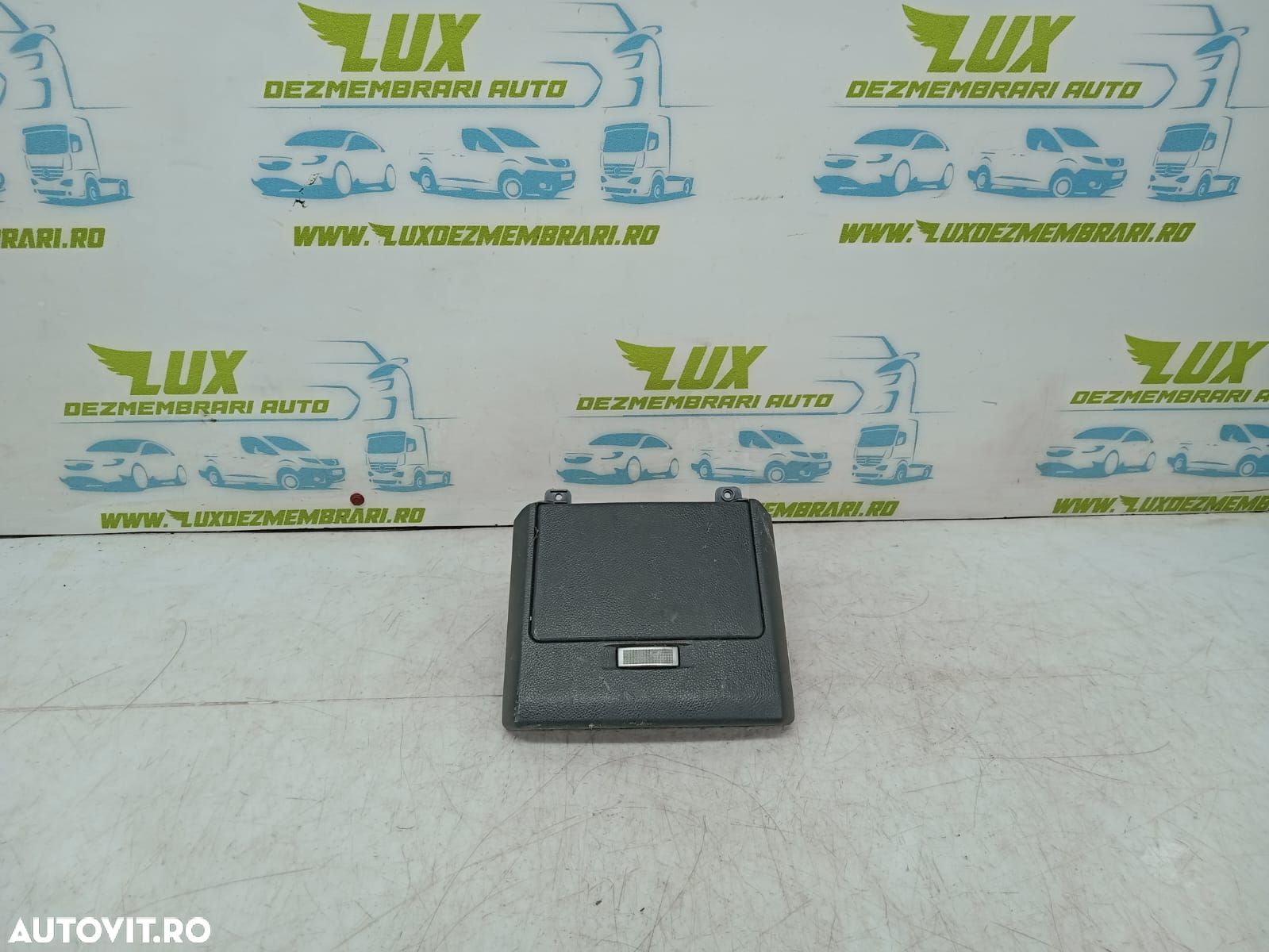 Consola centrala scrumiera PD05-2440 Chevrolet Captiva 1  [din 2006 pana  2011] - 1