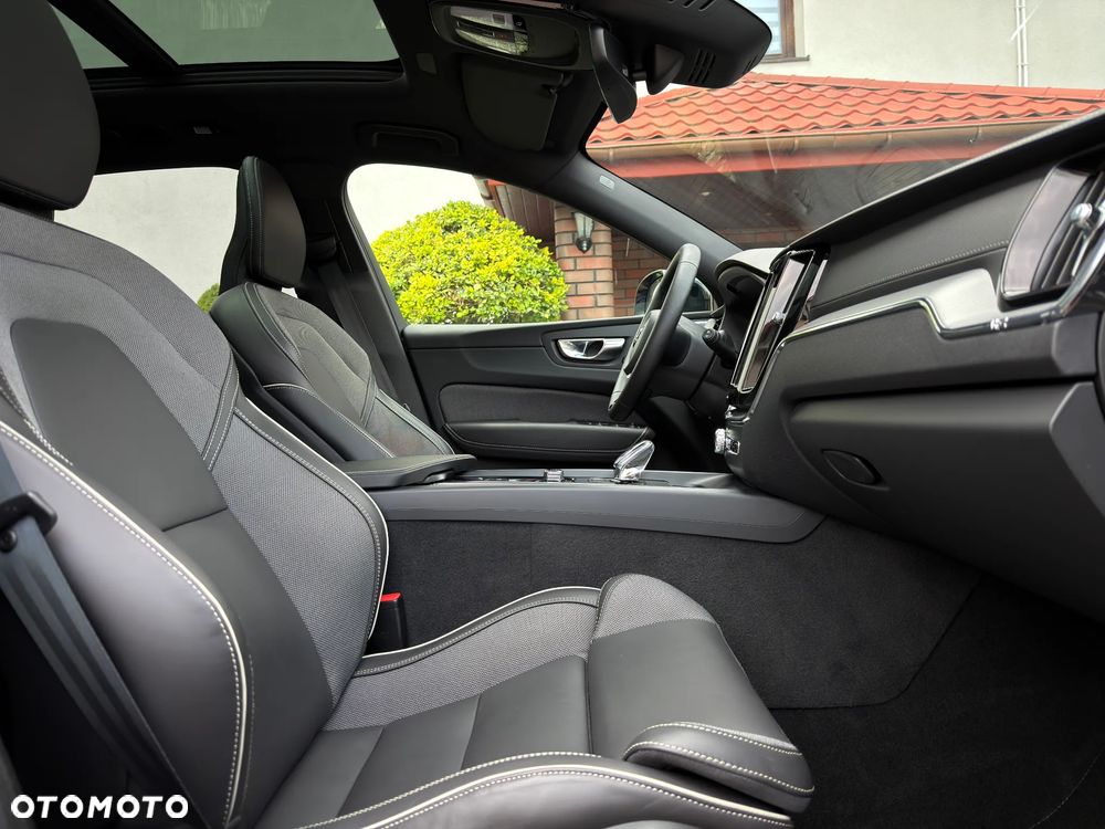 Volvo XC 60 B5 D AWD Geartronic RDesign - 8