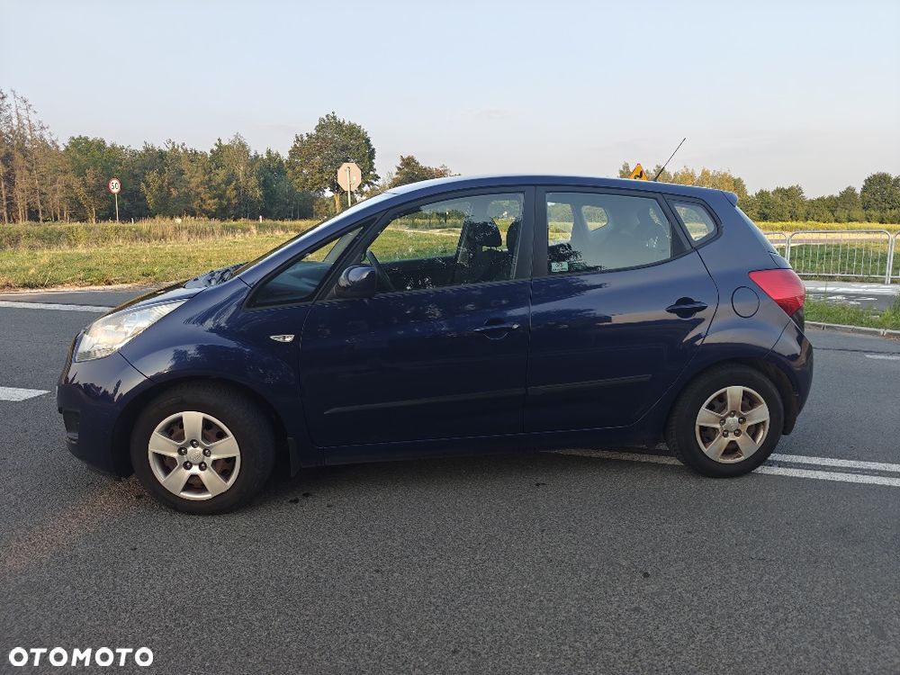 Kia Venga - 4