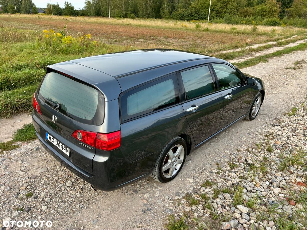 Honda Accord 2.0 i Executive - 17