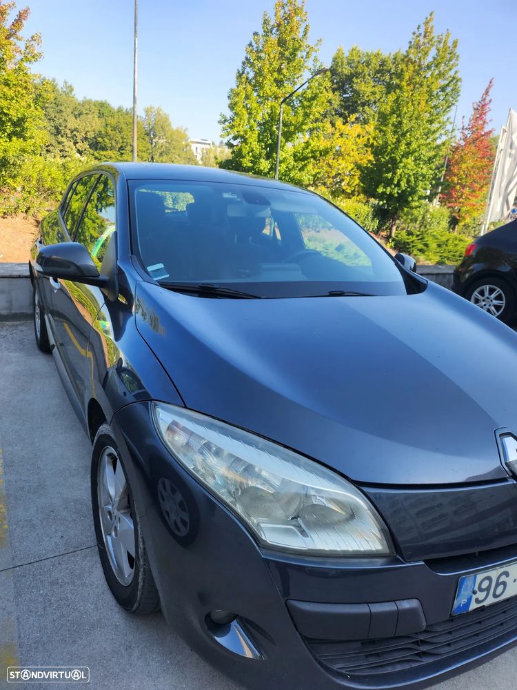 Renault Mégane 1.5 dCi Dynamique S - 2