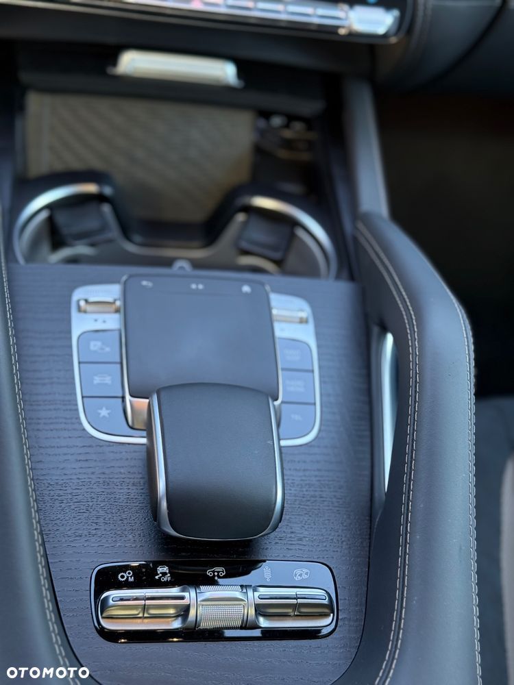 Mercedes-Benz GLS - 20