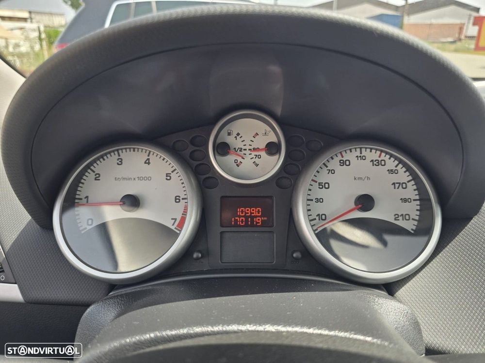 Peugeot 207 1.4 16V Trendy - 14