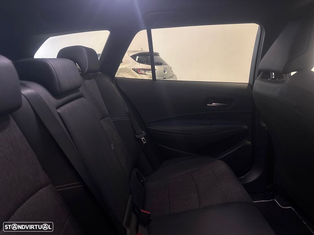 Toyota Corolla Touring Sports 1.8 Hybrid Comfort Plus - 8