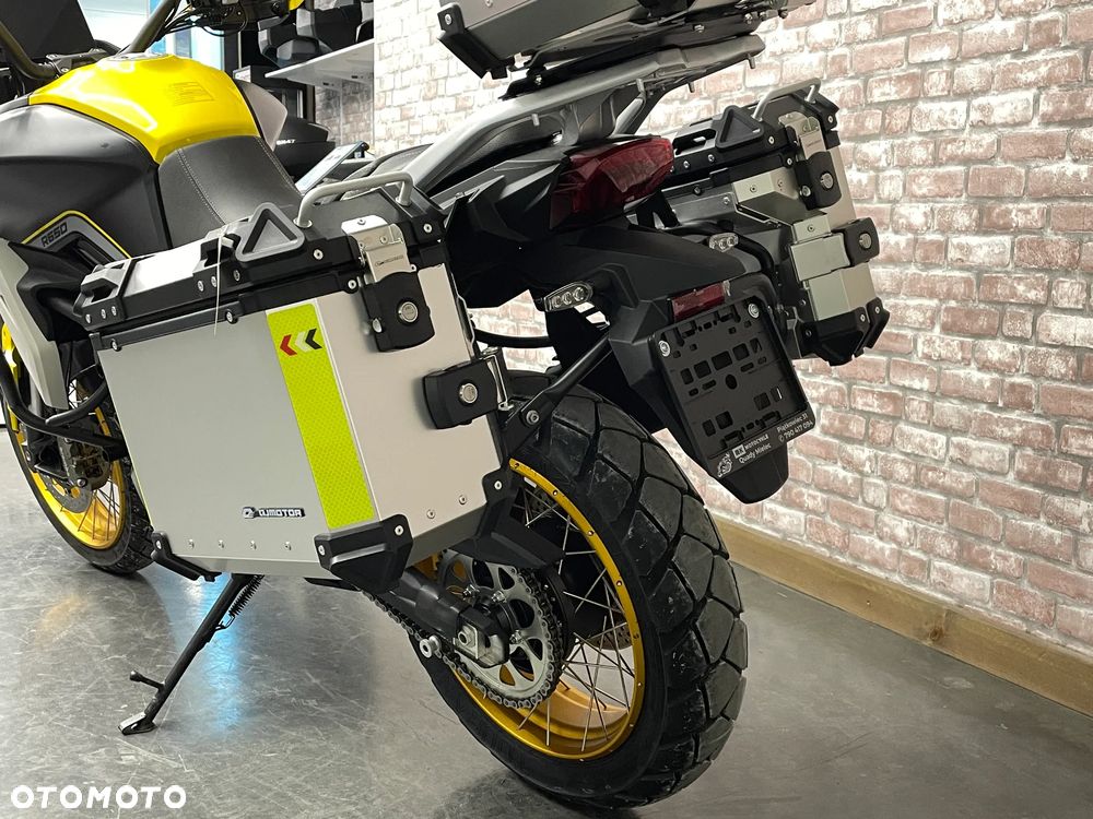 QJMOTOR SVT 650X - 14