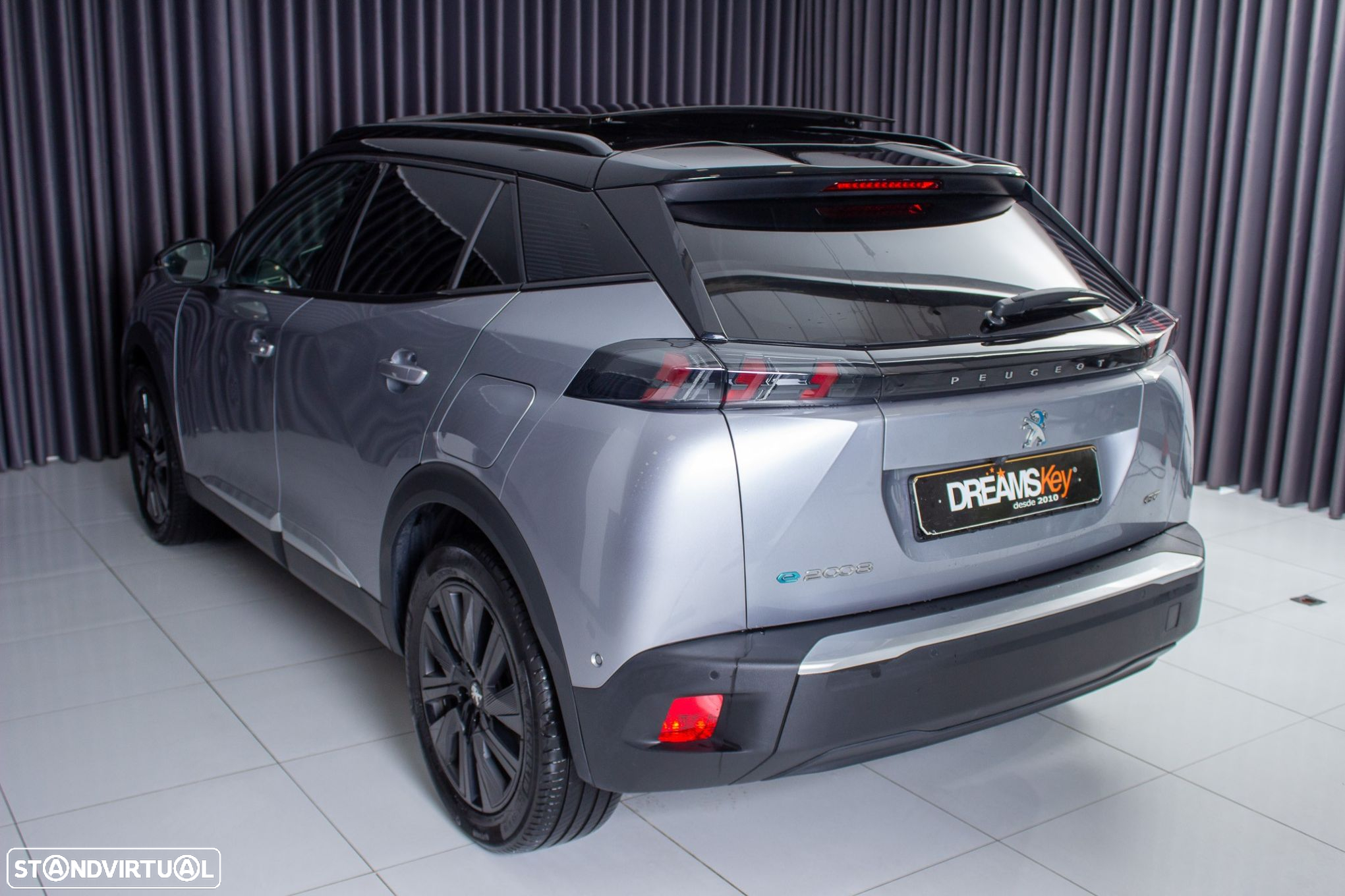 Peugeot e-2008 GT Pack - 41