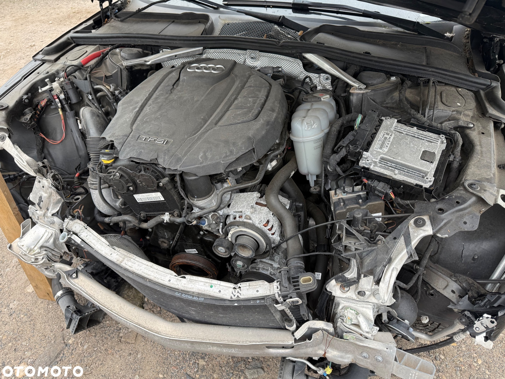 Audi A4 Avant 35 TFSI S tronic design - 16