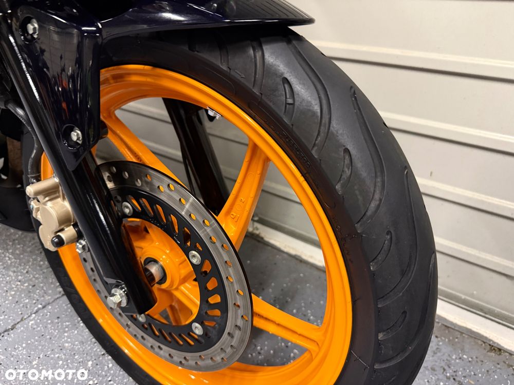 Honda CBR - 8