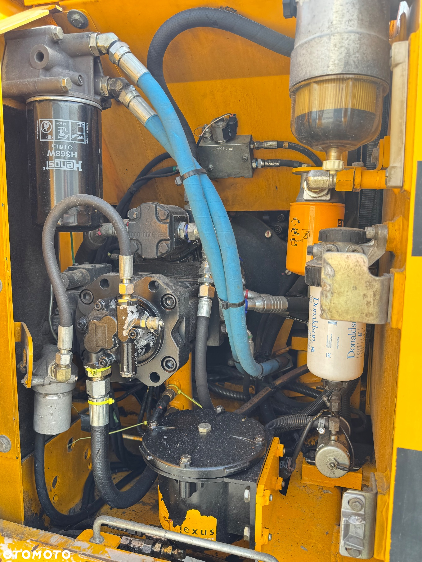 JCB JS 130 LC - 15