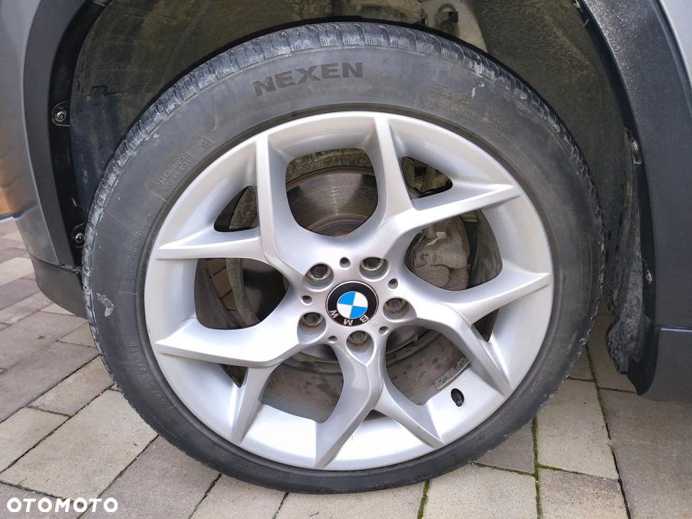 BMW X1 sDrive18i xLine - 8