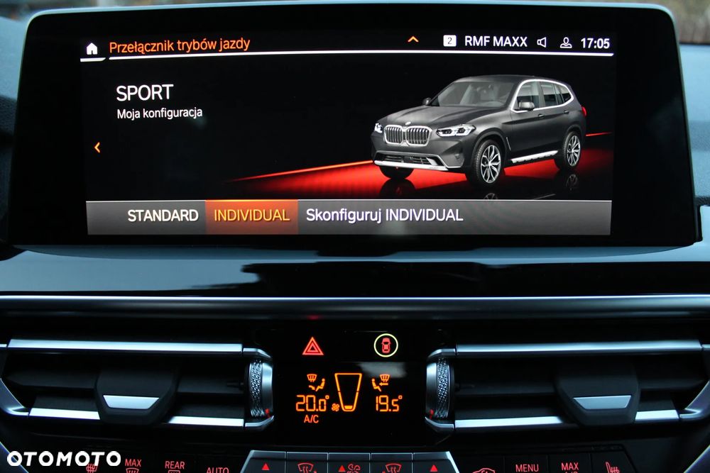 BMW X3 xDrive20i Luxury Line - 36