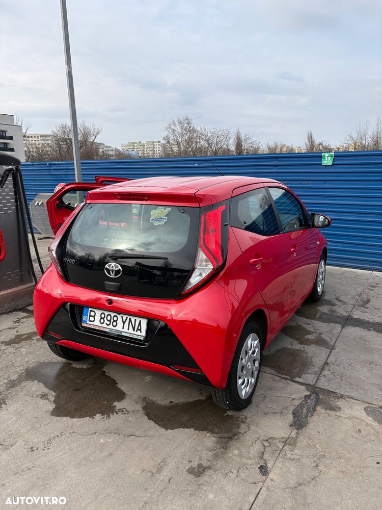 Toyota Aygo 1.0 VVY-I 5 usi X-connect - 7