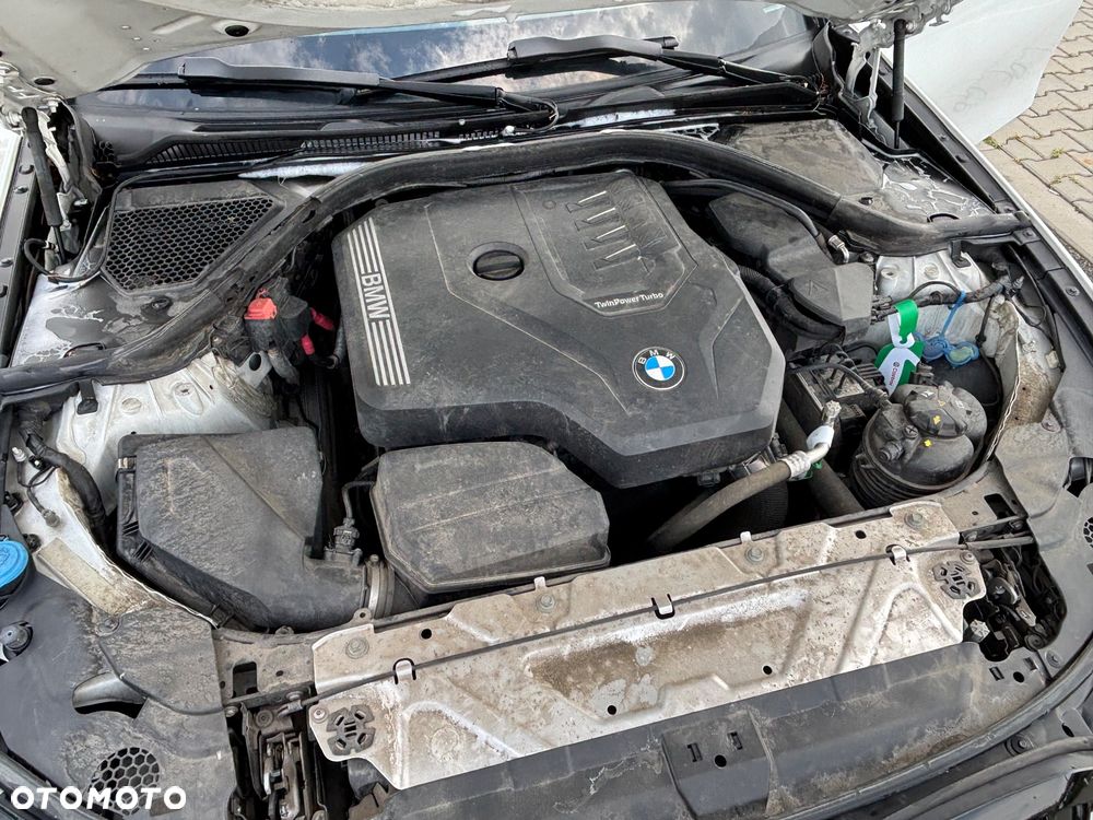 BMW Seria 3 318i - 20