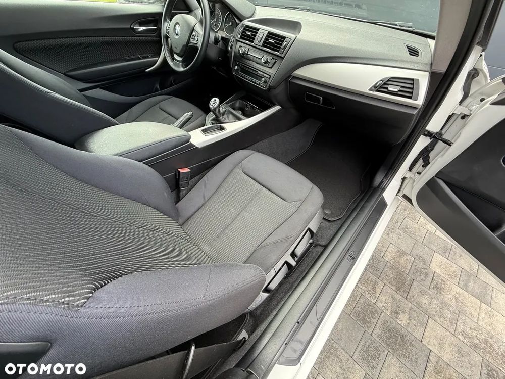 BMW Seria 1 114d Sport Line - 13