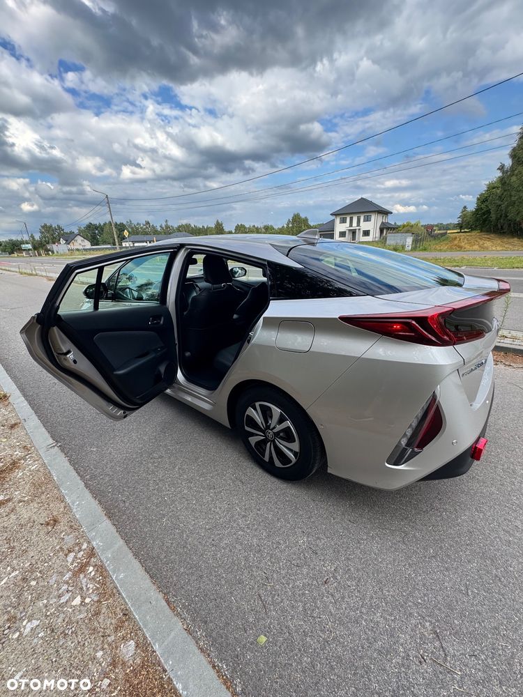 Toyota Prius Plug-in 1.8 Hybrid Prestige - 13