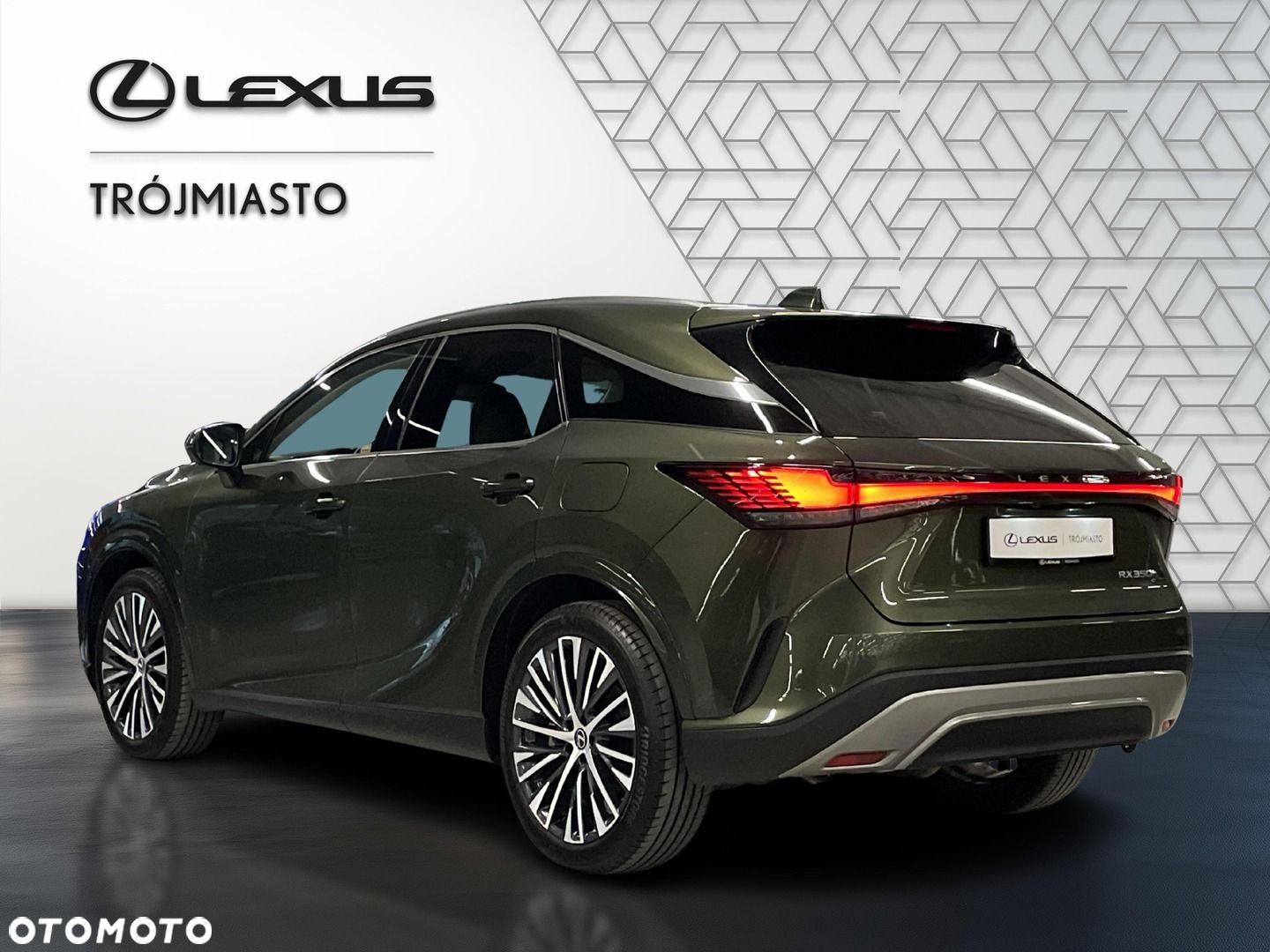 Lexus RX - 8