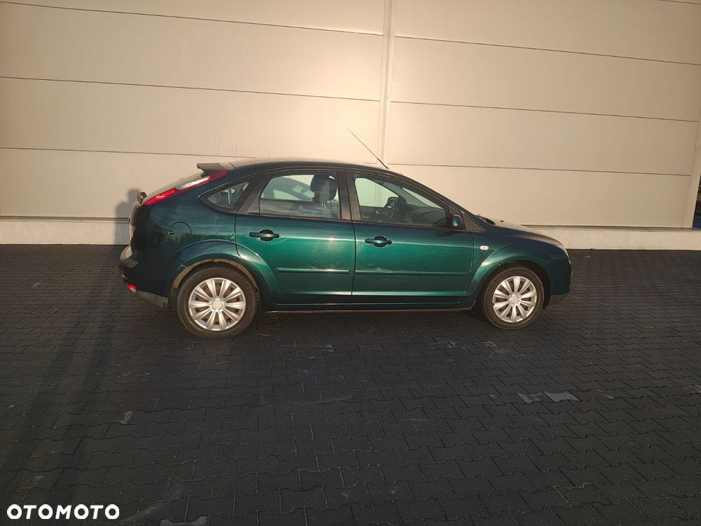 Ford Focus 1.6 16V Style - 28