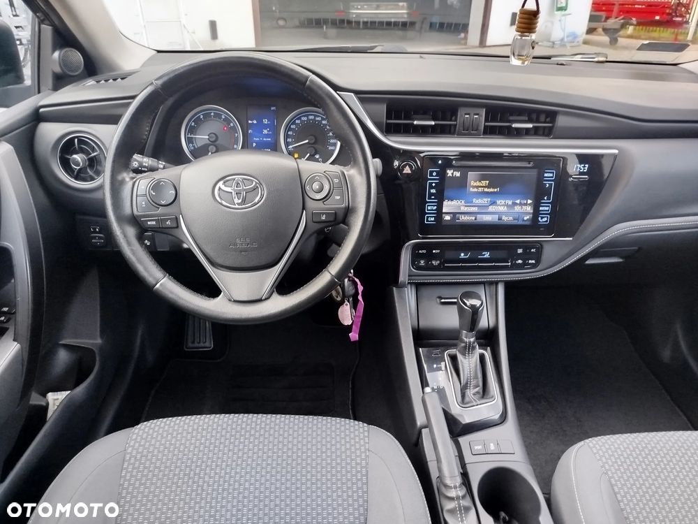 Toyota Corolla 1.6 Executive MS - 13
