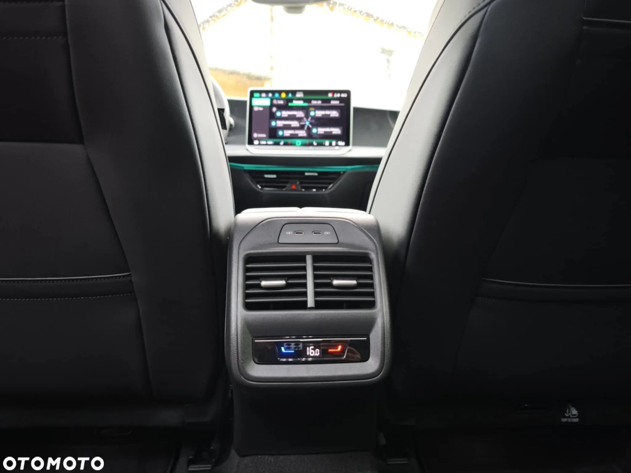 Volkswagen Passat 2.0 TDI SCR Business DSG - 37