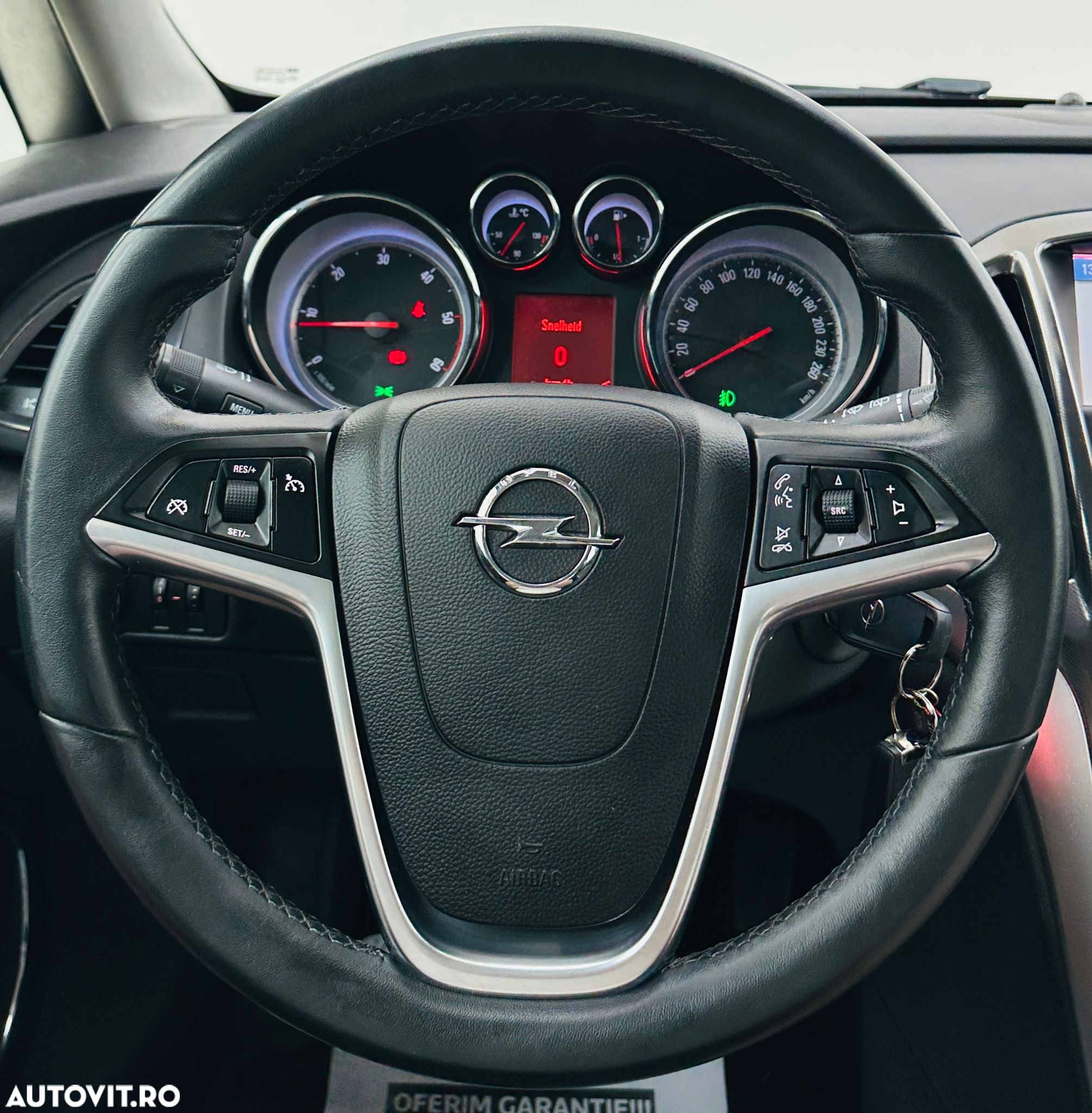 Opel Astra - 38