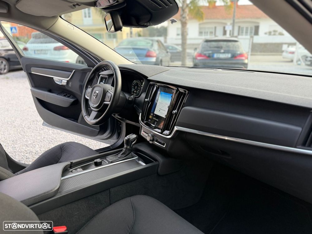 Volvo V90 2.0 D4 Momentum Geartronic - 14