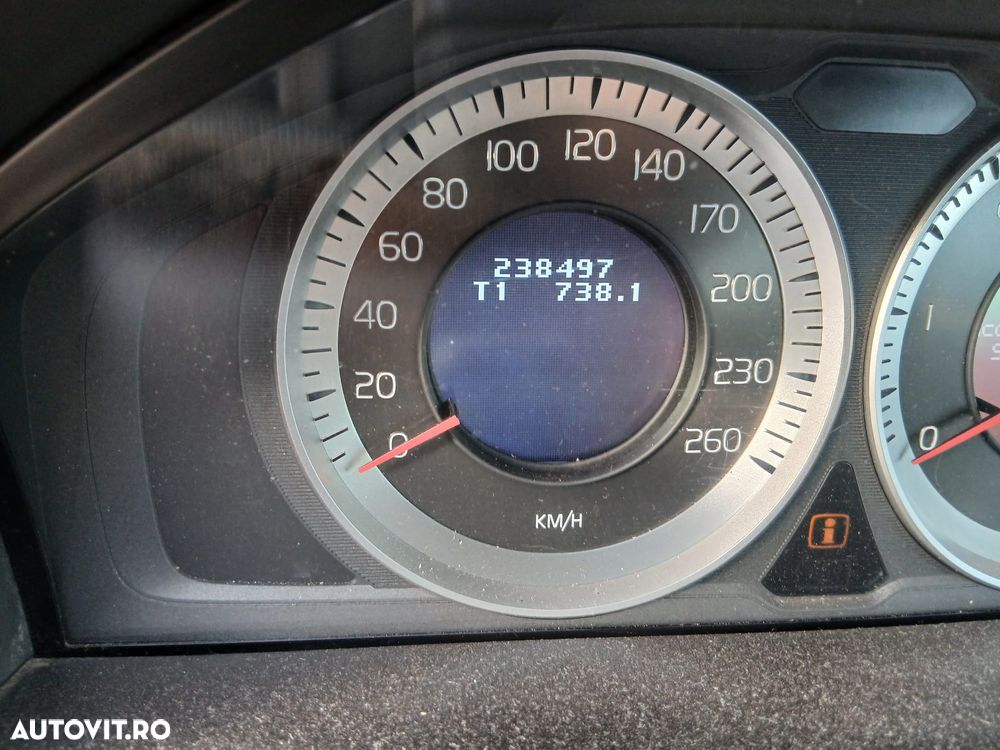 Volvo XC 60 D4AWD Start-Stop Momentum - 6