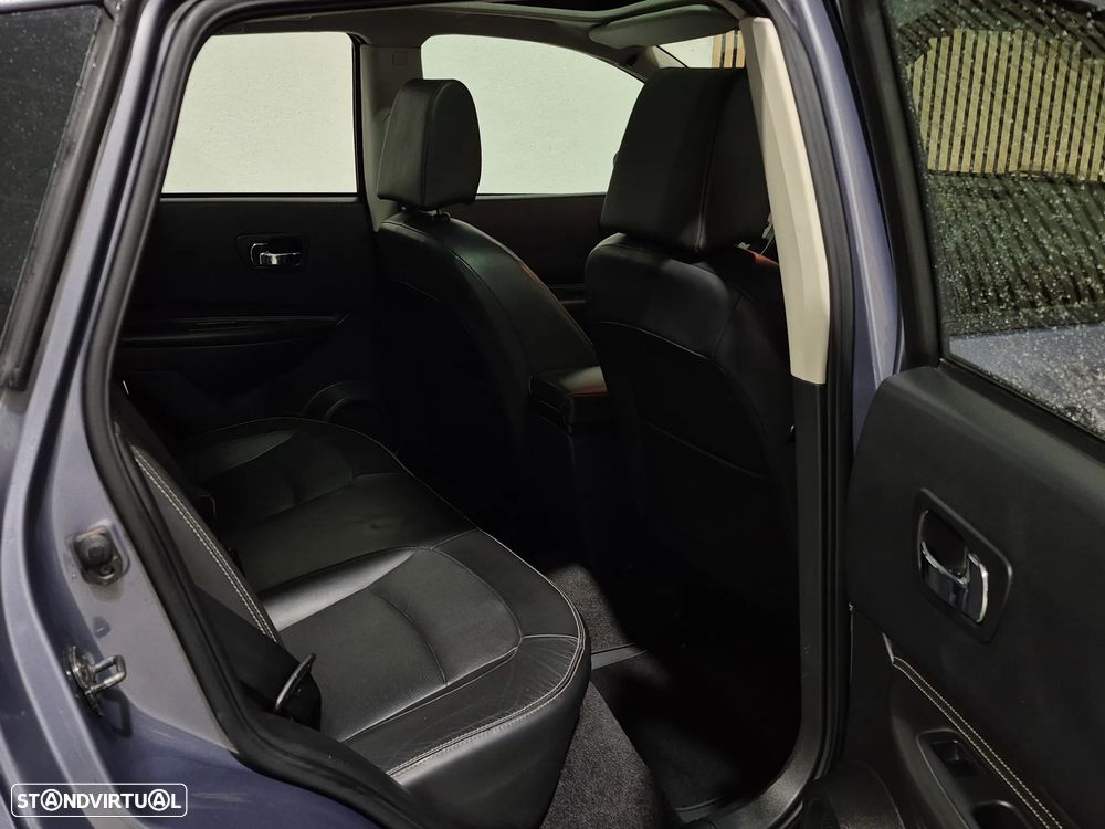 Nissan Qashqai 1.5 dCi Tekna Premium Pele Preta 17 - 16
