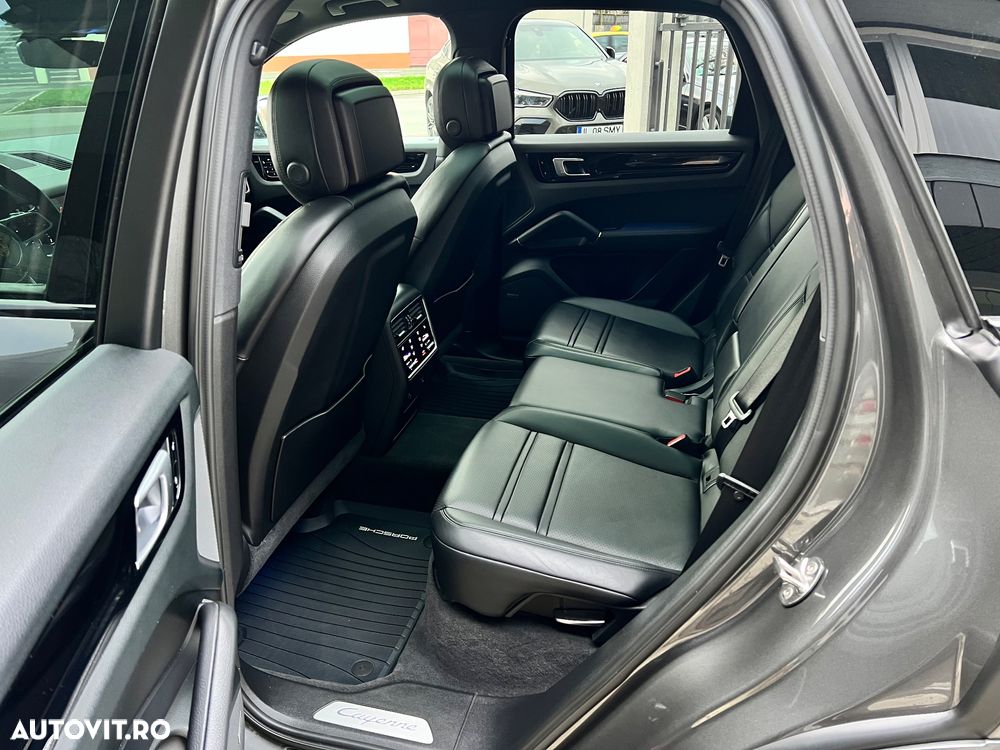 Porsche Cayenne S Tiptronic S - 16
