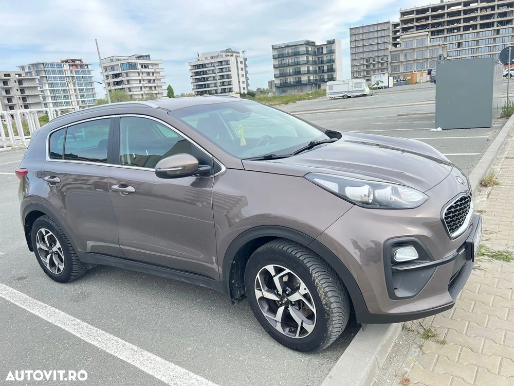 Kia Sportage 1.6 DSL MHEV 7DCT HP 4x2 Business Line - 3