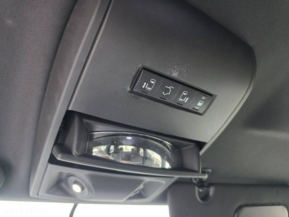 Dodge Grand Caravan - 22