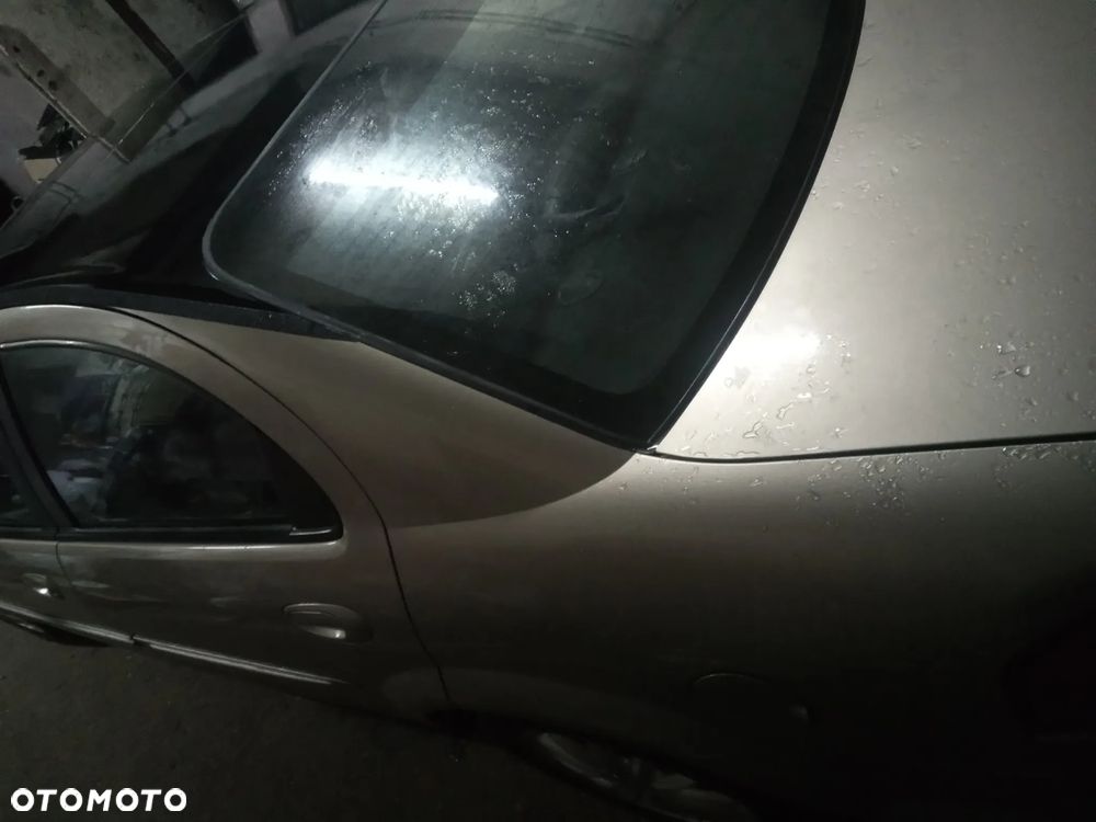 Chrysler Sebring 2.0 LE - 3