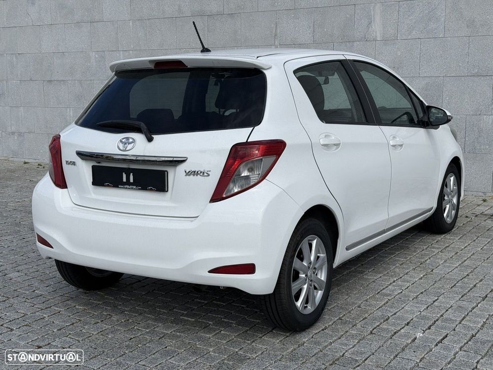 Toyota Yaris 1.4 D-4D Comfort — fotografia 4
