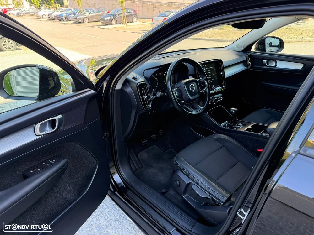 Volvo XC 40 T3 Momentum - 5