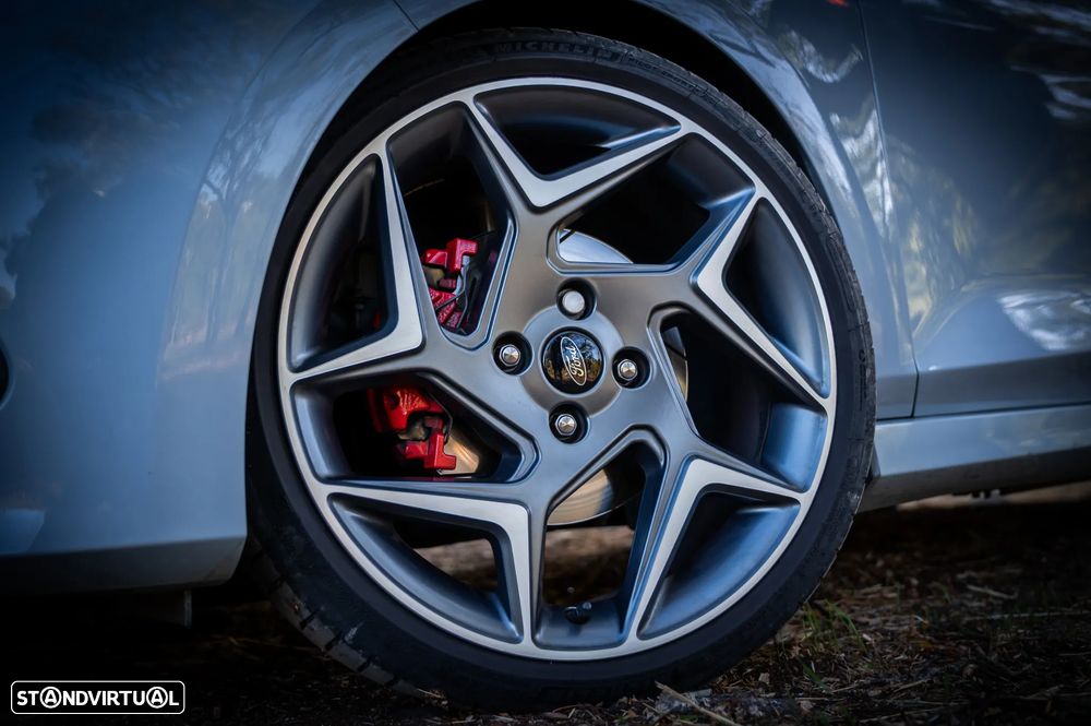 Ford Fiesta 1.5 EcoBoost ST - 17